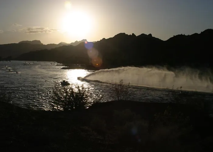 Dom wakacyjny Castle Rock 95, Private Boat Launch And River Front Park, Perfect Family Get-away!