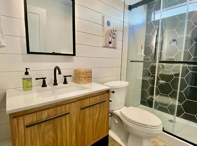 Dom wakacyjny Castle Rock 95, Private Boat Launch And River Front Park, Perfect Family Get-away!