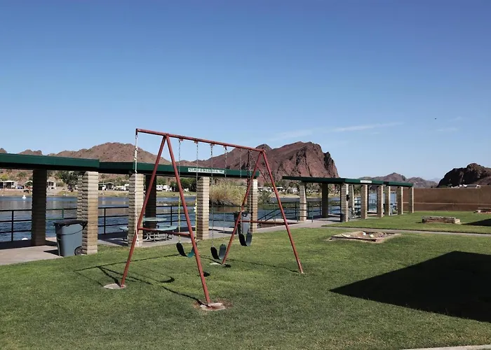 Castle Rock 95, Private Boat Launch And River Front Park, Perfect Family Get-away! Dom wakacyjny *